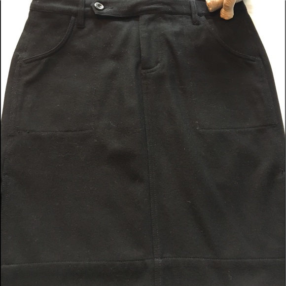 Classic Wool blend skirt 🖤 - Picture 1 of 5